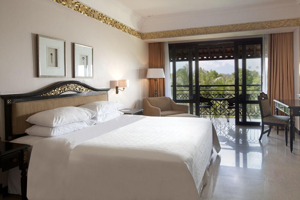 Mustika Yogyakarta Resort And Spa Maguwo Exterior photo