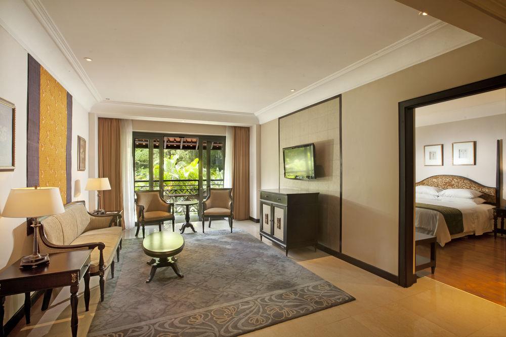Mustika Yogyakarta Resort And Spa Maguwo Exterior photo