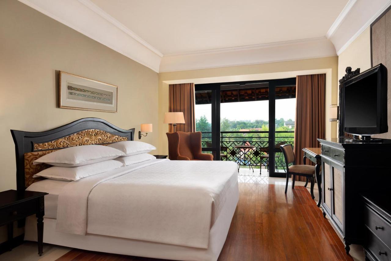 Mustika Yogyakarta Resort And Spa Maguwo Exterior photo