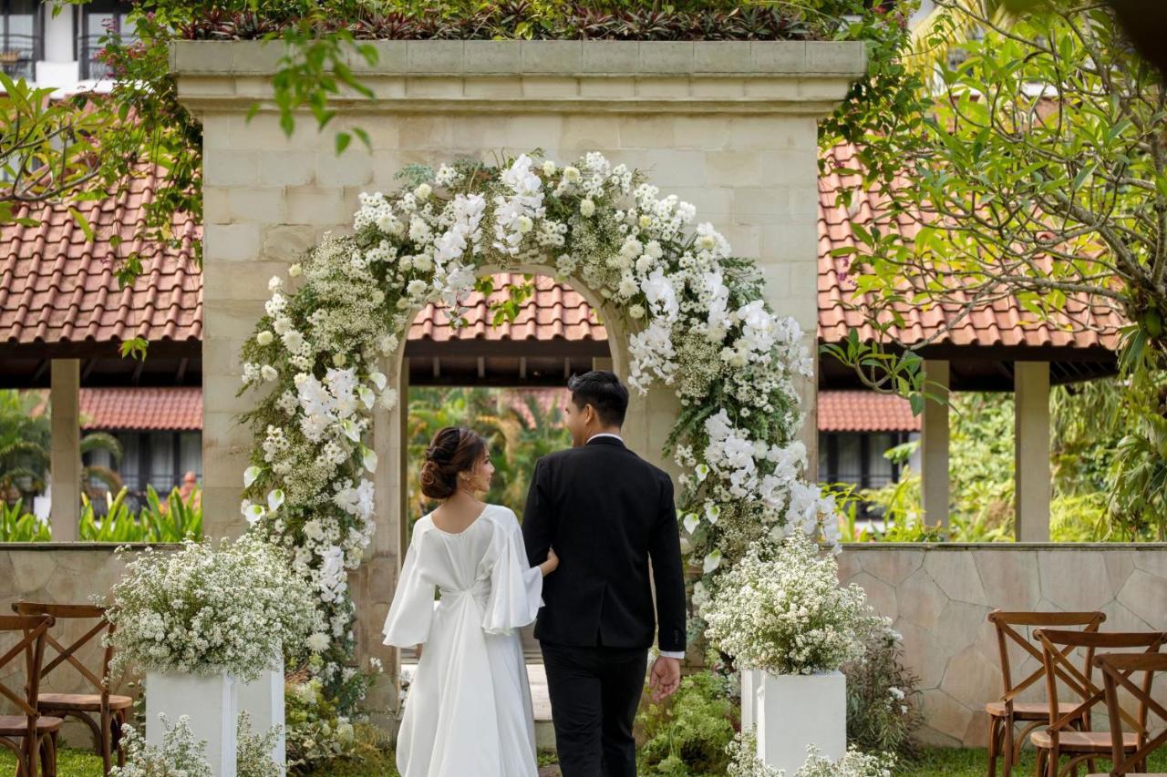 Mustika Yogyakarta Resort And Spa Maguwo Exterior photo