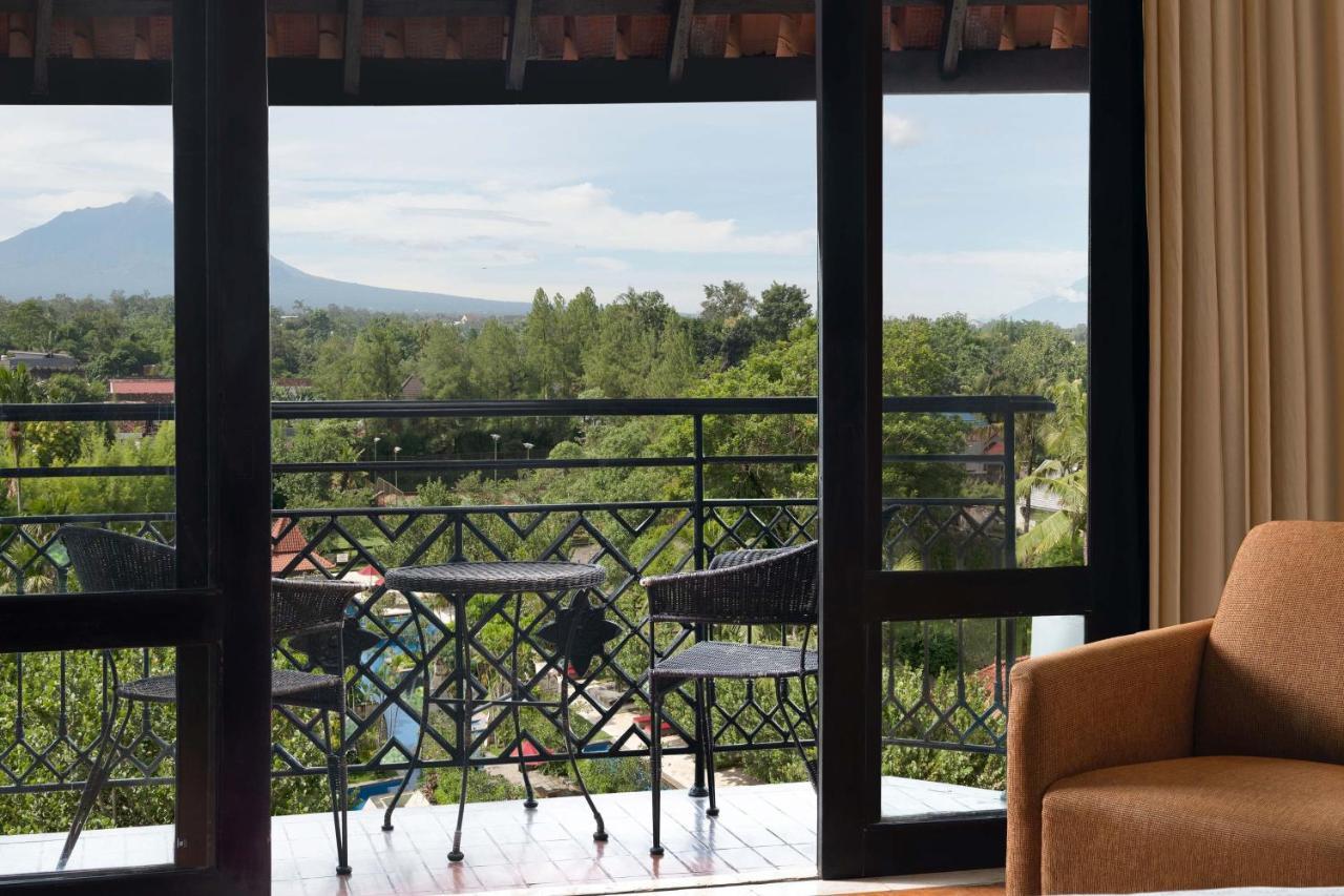 Mustika Yogyakarta Resort And Spa Maguwo Exterior photo